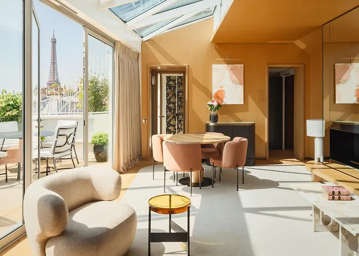 Selbstverpflegung: Hotel De Sers Champs Elysees Paris